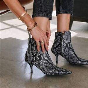 ANINE BING AVA LEATHER ANIMAL PRINT Blue Python ANKLE BOOTS  Booties EU 36 US 6